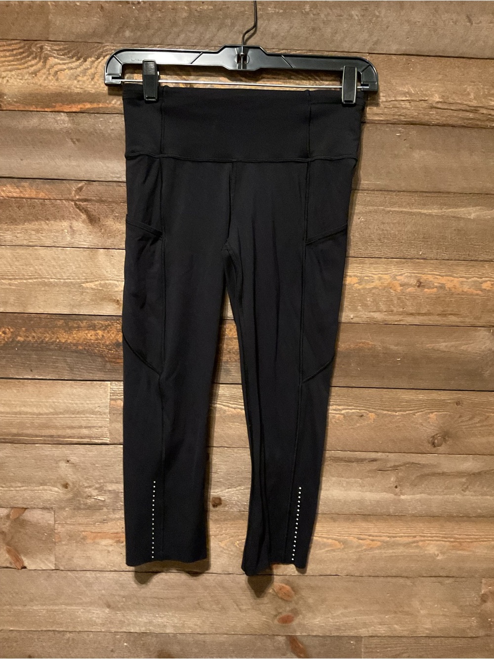 Lululemon Women's Size 4 Black Fast Free High Rise Crop Activewear Leggings